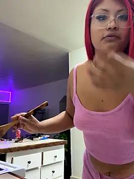 Snapshot of Naughtynessaa chatting on November 5, 2025, 4:51 pm Naughtynessaa online show from November 5, 2025, 4:51 pm