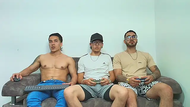 thebadboys05 online show from January 9, 2026, 3:09 am