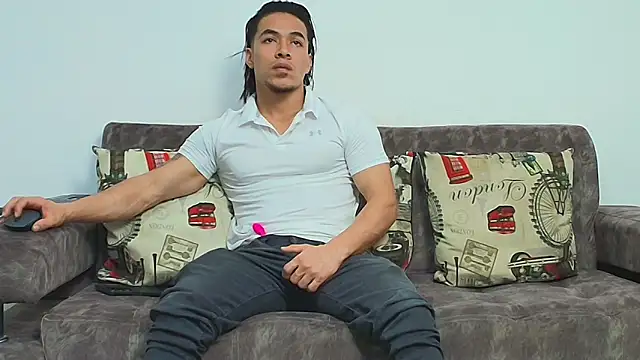 thebadboys05 online show from April 8, 2026, 4:34 am