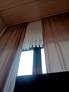 Aleioji10 online show from January 13, 2026, 11:37 am