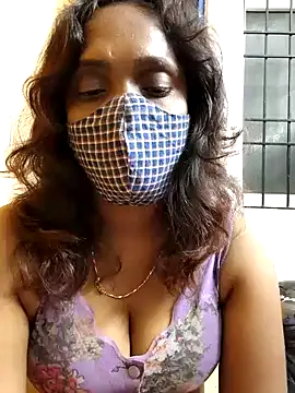 Queen-dhivya online show from December 20, 2025, 9:22 pm