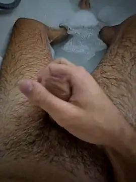 Snapshot of Loovv3 chatting on October 31, 2025, 9:43 am Loovv3 online show from October 31, 2025, 9:43 am