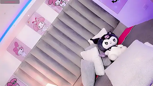 ClaudiaSophia online show from March 27, 2026, 11:32 am