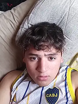 Myboy0020 online show from November 19, 2025, 3:23 pm