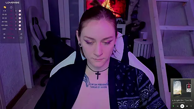 RetroMarie online show from November 8, 2025, 8:36 am