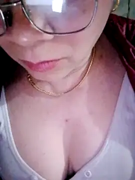 small-house123 online show from February 9, 2026, 12:20 pm