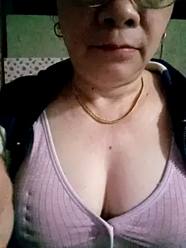 small-house123 online show from February 17, 2026, 5:19 pm