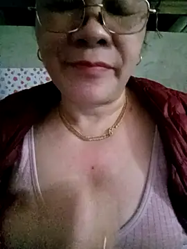 small-house123 online show from February 20, 2026, 6:26 am