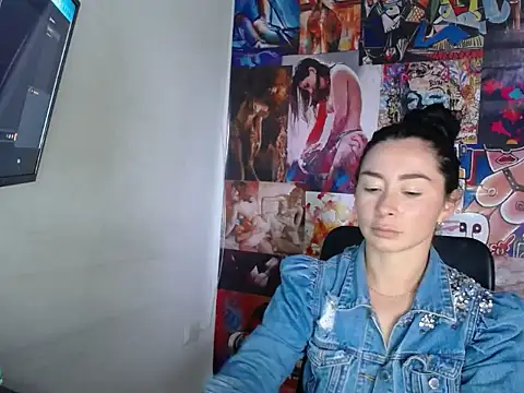 NathyMilf  online show from November 10, 2025, 12:15 pm