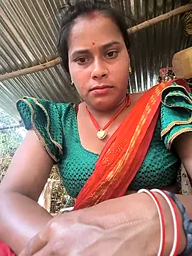 Snapshot of Hot_bhomi1 chatting on November 2, 2025, 4:15 am Hot bhomi1 online show from November 2, 2025, 4:15 am