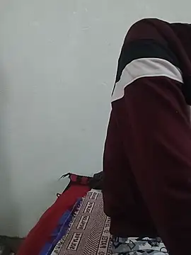 baby Cpl21 online show from December 5, 2025, 2:31 am