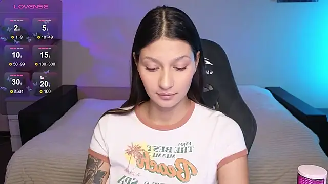 Nikol Goldysss online show from November 13, 2025, 8:13 am