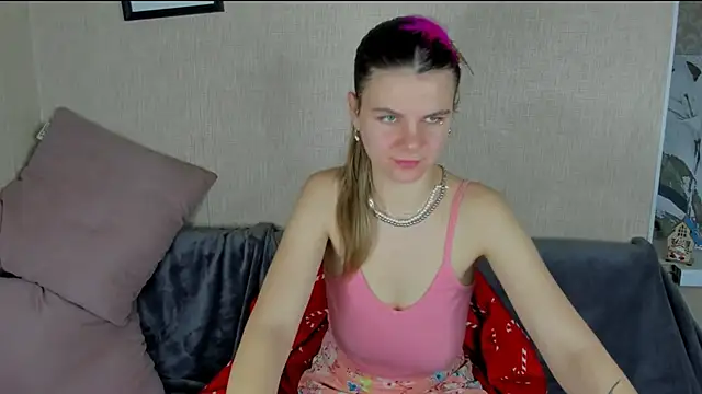 Zorianaa online show from December 20, 2025, 9:11 pm