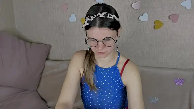 Zorianaa online show from March 16, 2026, 9:41 pm