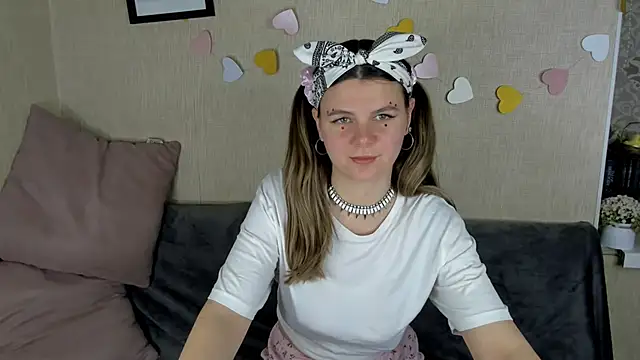 Snapshot of Zorianaa chatting on May 4, 2026, 8:38 pm Zorianaa online show from May 4, 2026, 8:38 pm