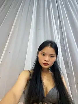 lung-linh online show from November 5, 2025, 4:07 pm