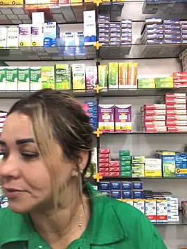 Snapshot of imoly_ chatting on November 2, 2025, 1:24 pm imoly online show from November 2, 2025, 1:24 pm