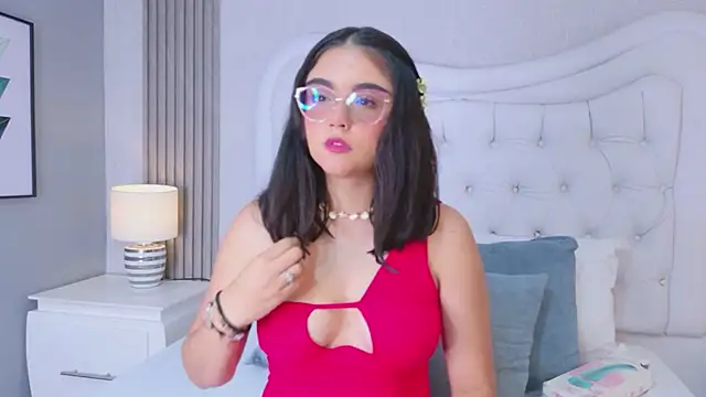ScarlettPetrova online show from June 10, 2026, 11:20 am