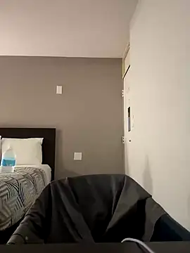 kittymia471 online show from November 8, 2025, 4:45 am