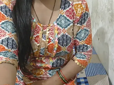 Sneha lovely01 online show from February 13, 2026, 5:09 pm