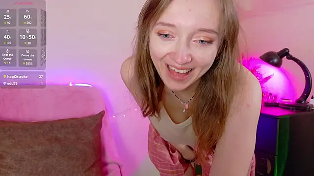 TinyMuse  online show from December 15, 2025, 3:49 pm