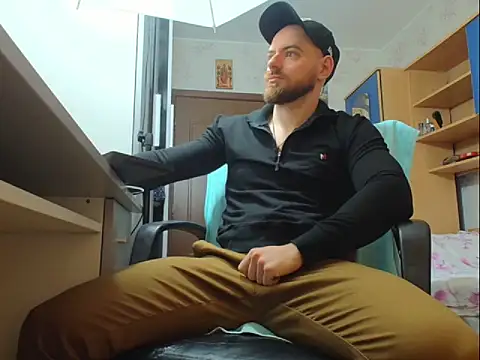 Ryanstone  online show from January 12, 2026, 5:34 am