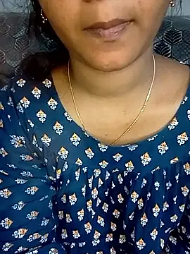 Neha533 online show from February 26, 2026, 6:40 pm