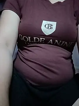 Sara pusyy online show from June 6, 2026, 8:24 pm