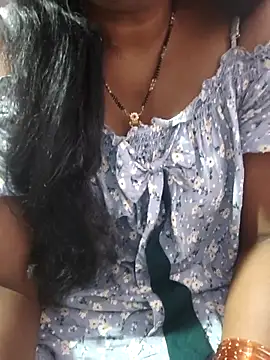 hyd couple7878 online show from June 8, 2026, 1:33 pm