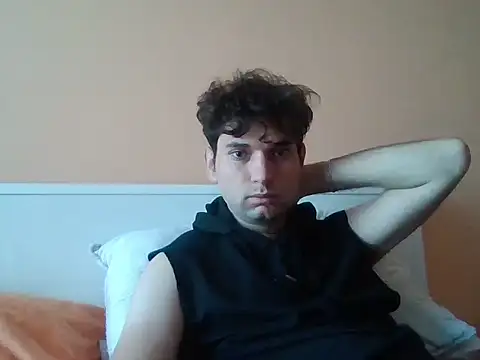 ultimatesattelite online show from November 13, 2025, 12:59 pm