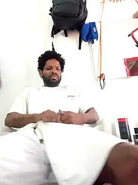 Angel23cm1 online show from April 12, 2026, 1:05 pm