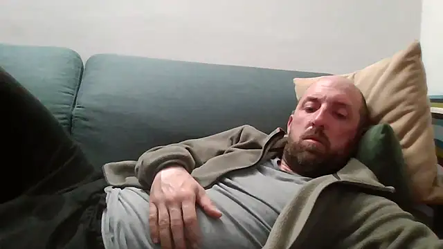 luca beech88 online show from April 11, 2026, 6:23 pm