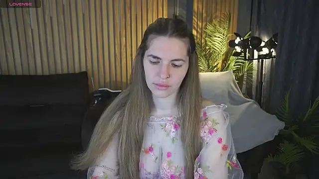 DanielaReign online show from March 26, 2026, 7:03 am