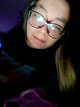 Baby Myla online show from November 14, 2025, 7:56 pm