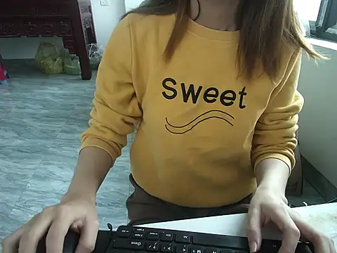 ---Lusi03--- online show from December 15, 2025, 12:37 am