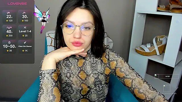 Karina Kellyy online show from November 14, 2025, 2:21 am