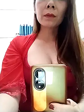 Snapshot of BeyeuCii99 chatting on November 3, 2025, 10:16 am BeyeuCii99 online show from November 3, 2025, 10:16 am