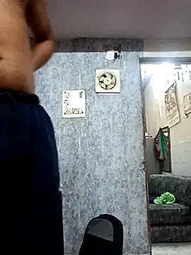 naughtyboyjii online show from November 4, 2025, 4:44 am