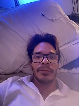 Snapshot of Antoniobiague chatting on February 15, 2026, 2:19 am Antoniobiague online show from February 15, 2026, 2:19 am