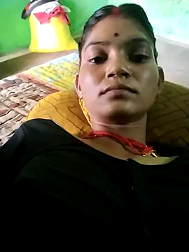 Jooli cuty online show from April 29, 2026, 5:55 am