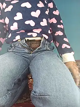 Snapshot of Saniya76 chatting on February 5, 2026, 6:12 pm Saniya76 online show from February 5, 2026, 6:12 pm