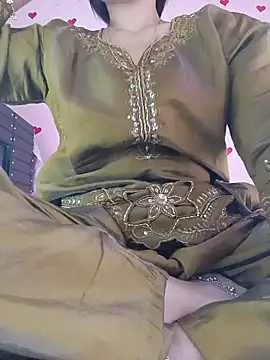 Saniya76 online show from May 29, 2026, 3:32 pm