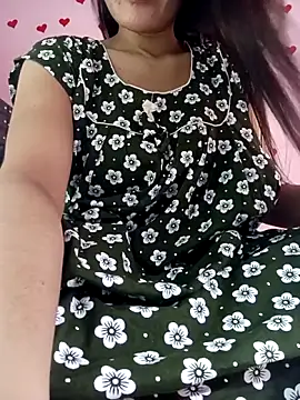 Saniya76 online show from June 5, 2026, 6:24 pm