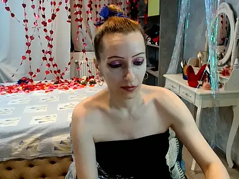 AnneDevrim online show from February 5, 2026, 6:40 am