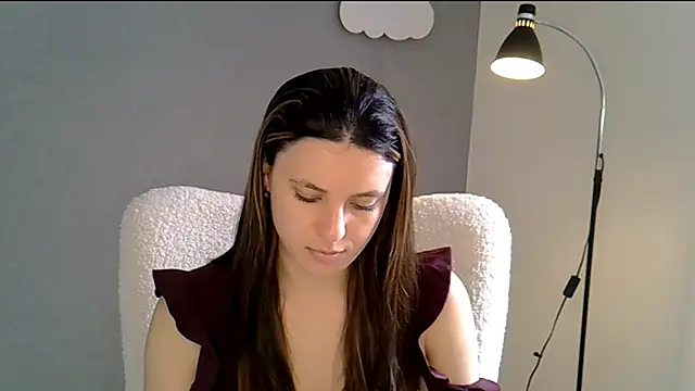 Snapshot of KiraHoney chatting on April 24, 2026, 11:12 am KiraHoney online show from April 24, 2026, 11:12 am