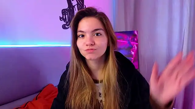 Snapshot of MargieDavidson chatting on February 26, 2026, 8:35 am MargieDavidson online show from February 26, 2026, 8:35 am