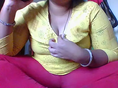 Mathi cam online show from December 5, 2025, 7:17 am