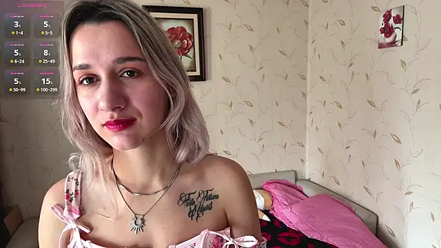 Auroragin online show from November 29, 2025, 9:12 am