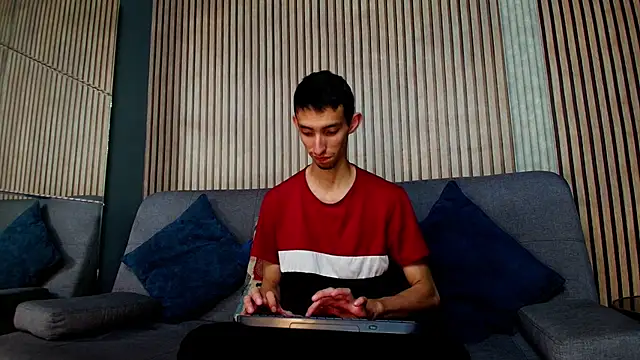 ZyroNight online show from January 13, 2026, 12:49 am