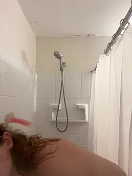 FreakyDreama online show from May 8, 2026, 2:44 pm